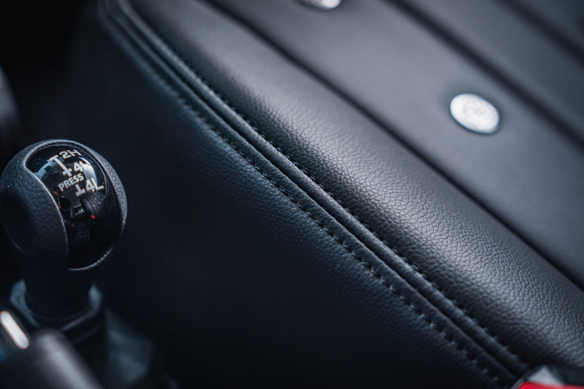 エクシアジャパン　ロイヤルシートカバー（フロントのみ）