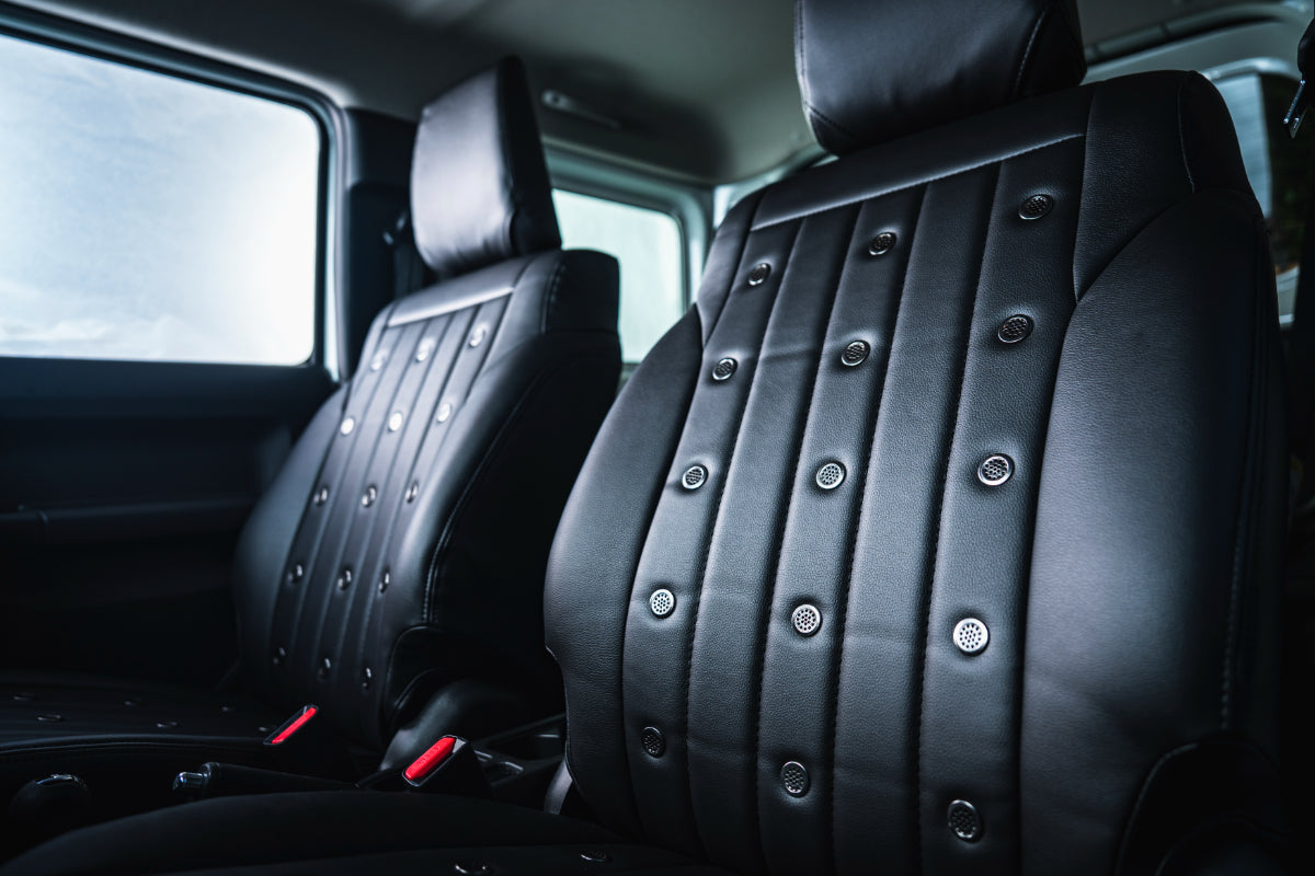 エクシアジャパン　ロイヤルシートカバー（フロントのみ）